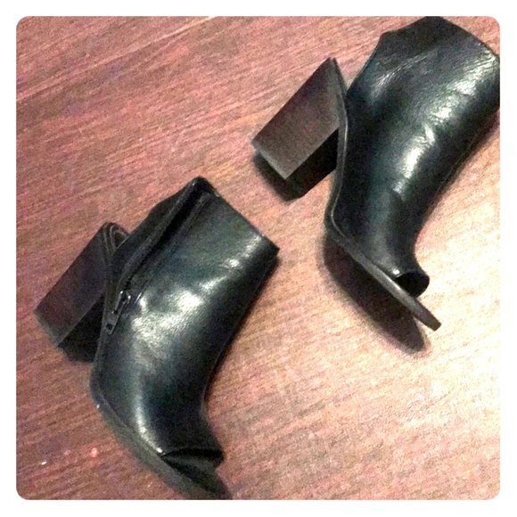 Steve Madden Shoes - Stevemad peep bootie (9